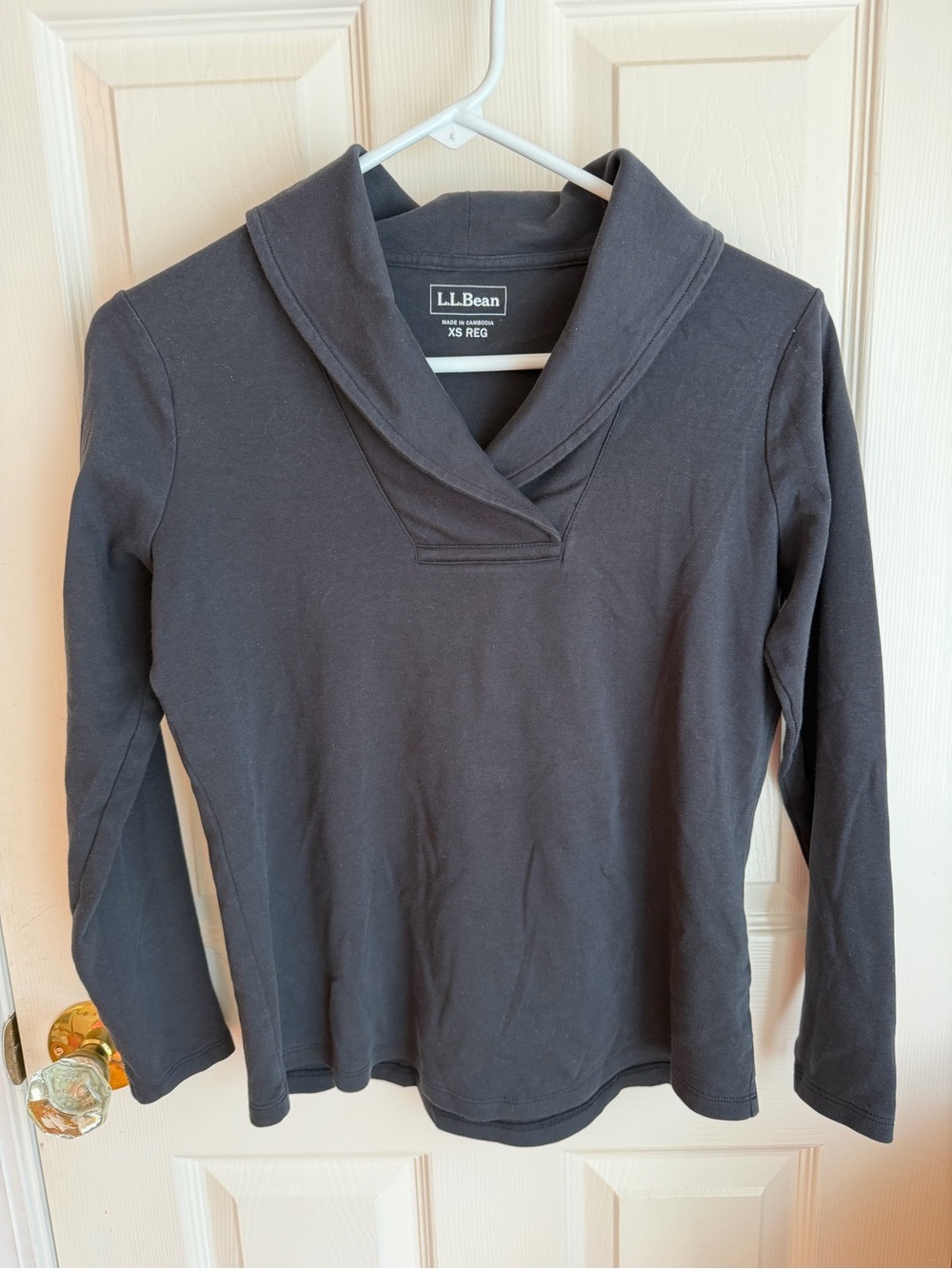 Woman’s long sleeve blouse